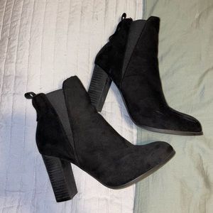 Black ankle boots size 8.5